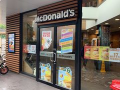 门面-麦当劳(乳山路店)