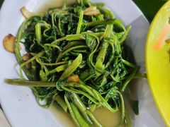 -明记烧鱼美味店