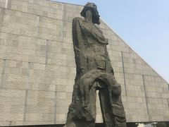 -侵华日军南京大屠杀遇难同胞纪念馆-停车场