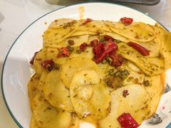 -嗨辣小聚·盘锦河蟹·海鲜烧烤龙虾(盘锦十年好店)