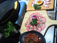 -三国惹火烤肉·中日韩烤肉集合店(百草路店)