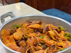 -尕有炕锅烤羊肉