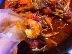 -红盔侠小龙虾(海宁银泰店)