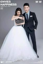 -雪中彩影婚纱摄影·微光艺术中心