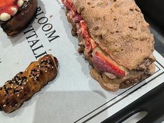 -HOT CRUSH趁热集合·现烤面包(上海环球港店)
