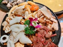 -一朵菌·野生菌探索家火锅(南亚店)