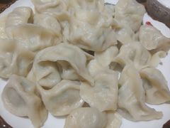 -东来菜馆•手抓海鲜家常菜•海鲜锅贴(鸽子窝店)
