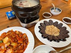 -百年石锅饭·朝鲜族传统民餐