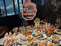 -雍容荟帝王蟹活龙虾展台自助(IFS黑金店)
