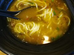 -花溪巷牛肉粉(泉城路店)