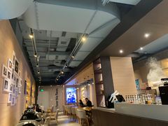 -瑞幸咖啡(外滩SOHO店)