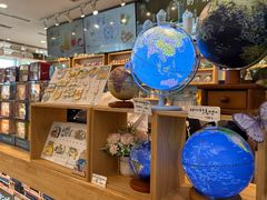 -猫的天空之城概念书店(北戴河蔚蓝海岸店)