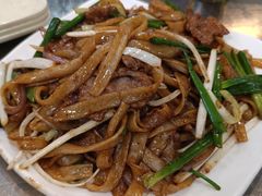 怀旧炒牛河-鹤睦鱼生·啫啫煲·海鲜(保利百合店)
