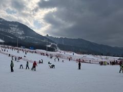 -鳌山滑雪度假区
