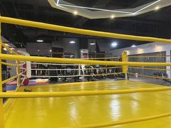 -健变健身俱乐部(前海天虹商场店)