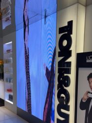 -TONI&GUY