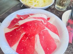 -三人行·骨头王鲜鸡自助火锅(徐汇店)