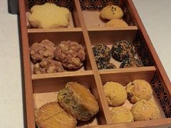 -八府香鸭·啫啫煲(华山路店)