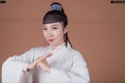 -盘子女人坊古装写真摄影(厦门总店)