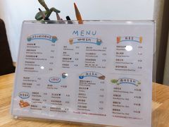 -猫的天空之城概念书店(束河店)