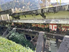 -四川汶川特大地震漩口中学遗址