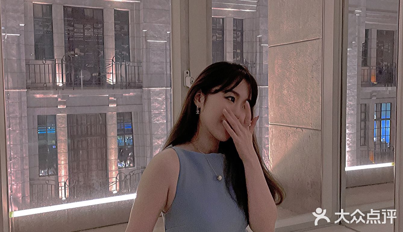 我愿称之为外滩最优雅的约会仪式感法餐厅