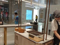 -奈雪的茶(凯德新都心店)