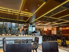 -大中华希尔顿酒店-念自助餐·嗨啤·小龙虾