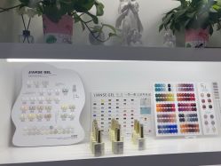 -瞧·享轻奢美甲美睫