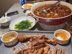 -羊门客在·烤盐池滩羊·川菜