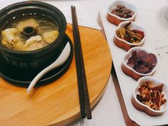 -新世界·过桥米线宴