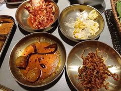 -草家酱蟹炭火烤肉店(珲春南路一店)