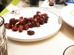 牛肉粒炒年糕-桂满陇天书(南京德基旗舰店)