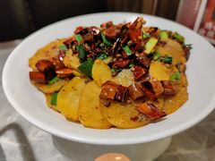 -野山舂·贵州现舂酸汤牛肉(民生路店)