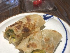 葱香鸡蛋卷饼-小金鬼·煎饺·鸽子汤