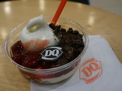 草莓奥利奥抱抱碗-DQ·蛋糕·冰淇淋(包河万达店)