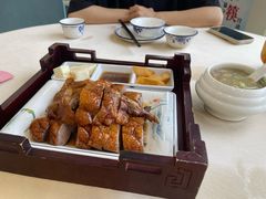 -卖鱼珍河鲜坊•一线江景园林餐厅