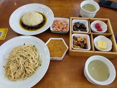 -百年老字号·观振兴蟹黄面·三虾面·苏式面(观前街富仁坊巷店)