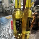 在街边吃龙虾喝啤酒是最近南京人待客的最高礼仪