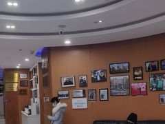 -雅悦齿科(顾村公园店)