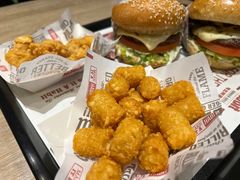 -The Habit Burger Grill 哈比特汉堡(爱琴海店)