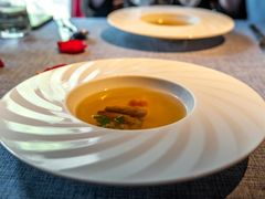 牛肉清汤佐牛肉薄片-弦月窗LUNETTE BY AMANDA(复兴路店)