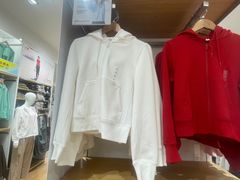 -优衣库(太原龙湖万达广场店)