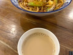 -清真·玛丽亚新疆菜主题餐厅(浙江中路店)