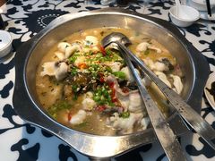 -何哥鲜鱼餐厅(龙湖花园店)