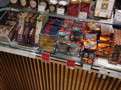 -VENCHI 闻绮(上海佛罗伦萨小镇店)