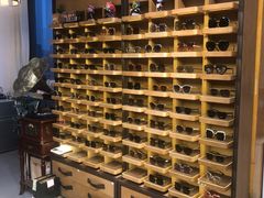 -肆兮眼镜·蔡司·徕卡战略合作店(大坪店)