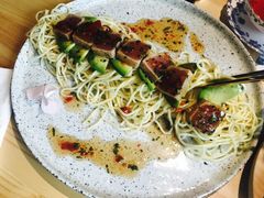 金枪鱼牛油果凉面-麦甜创意轻食餐厅(西康路店)