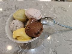 -Fridi Patisserie Cafe