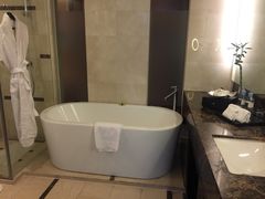 -青岛海尔洲际酒店